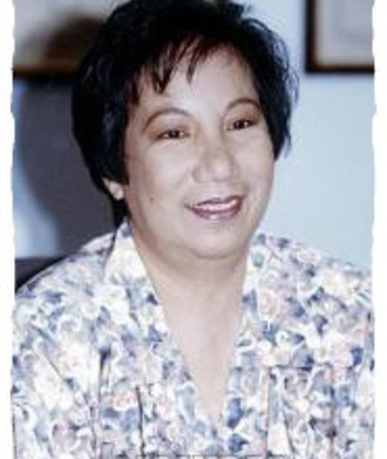 Photo of Lualhati Bautista