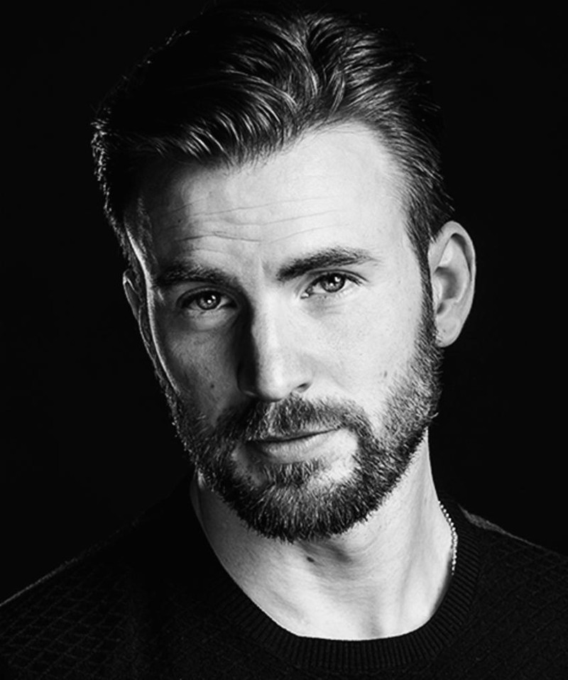 Photo of Chris Evans