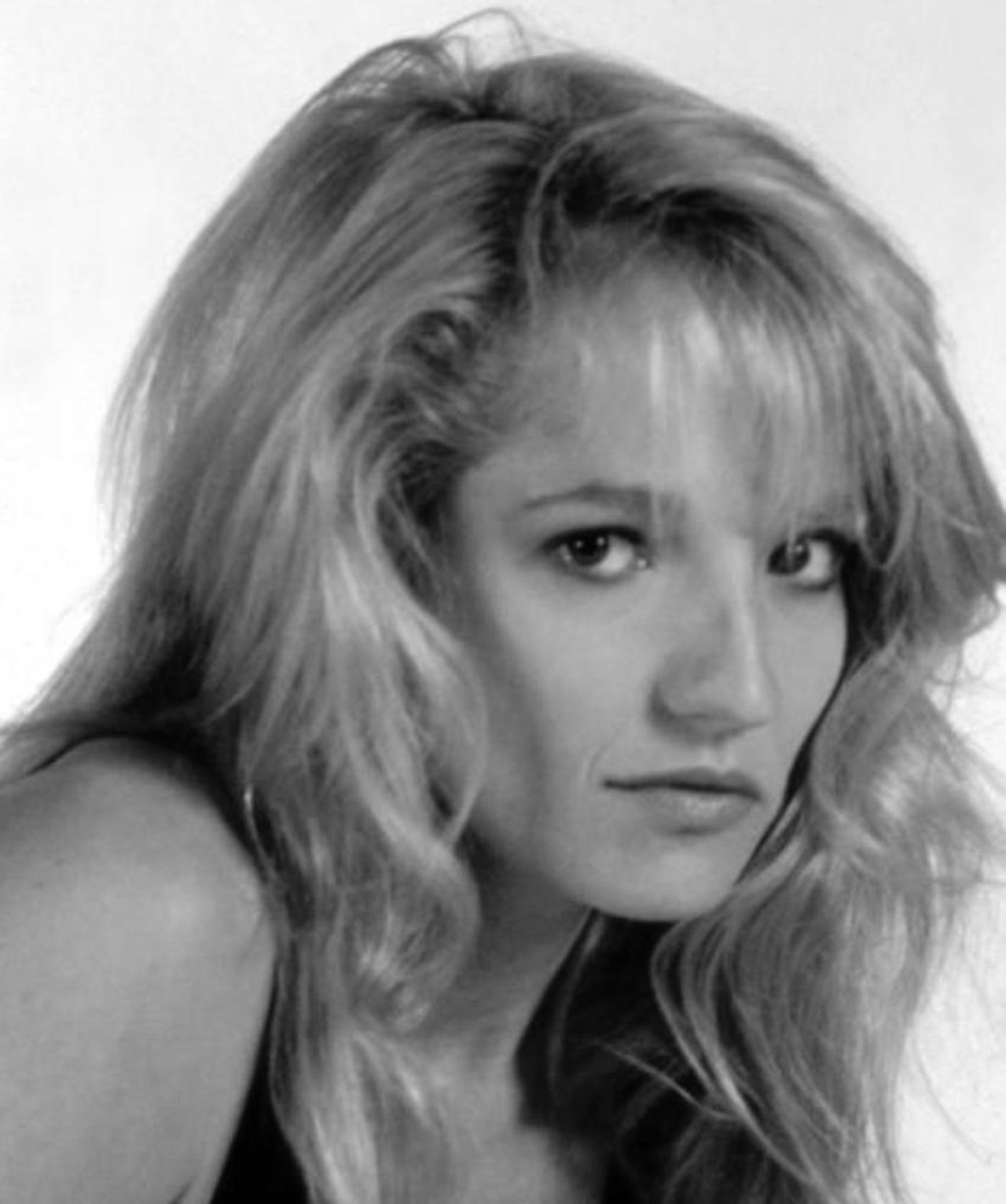 Photo of Ellen Barkin