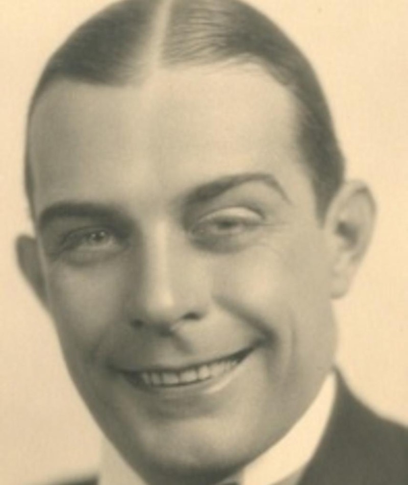 Photo of Earle Foxe