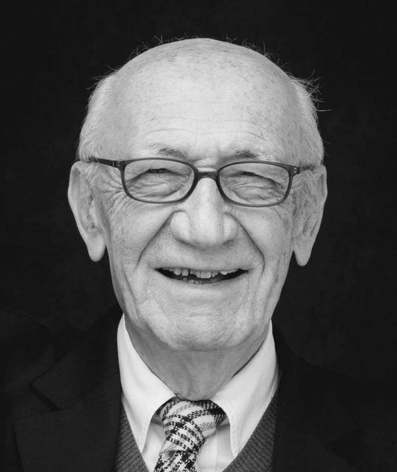 Photo of Şeref Gür