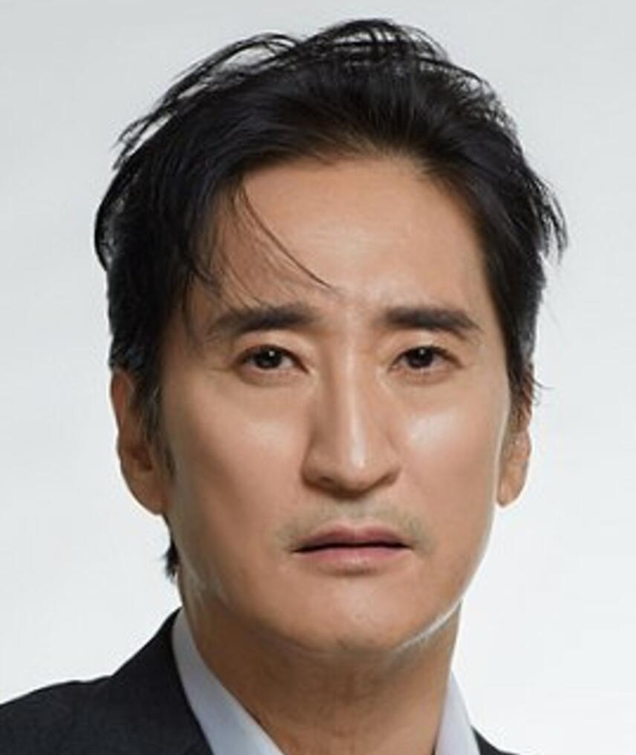 Foto de Shin Hyun-jun