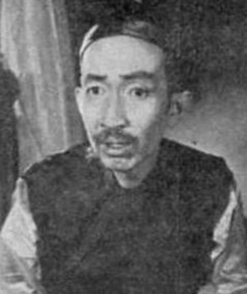 Leng Hussain Movies Bio And Lists On Mubi