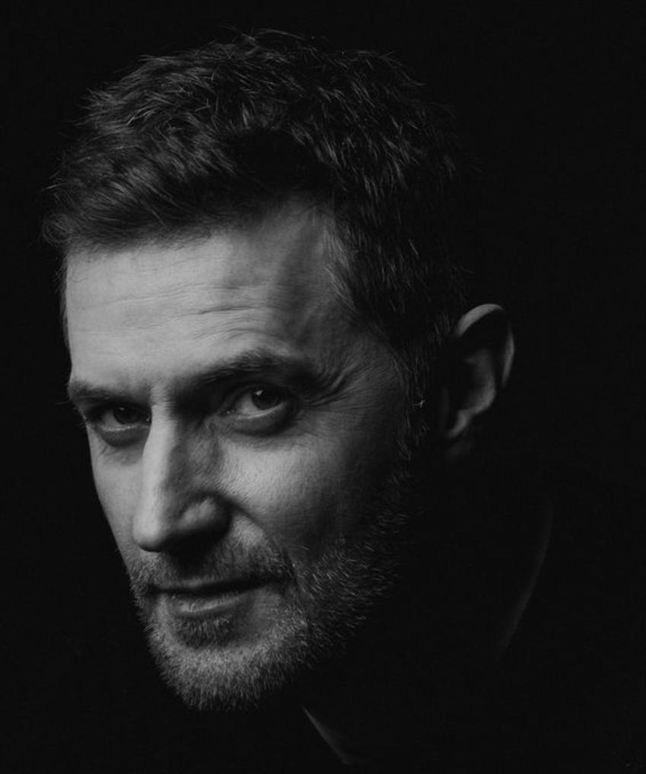 Photo of Richard Armitage
