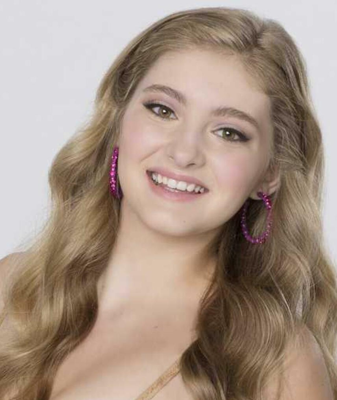 Photo of Willow Shields