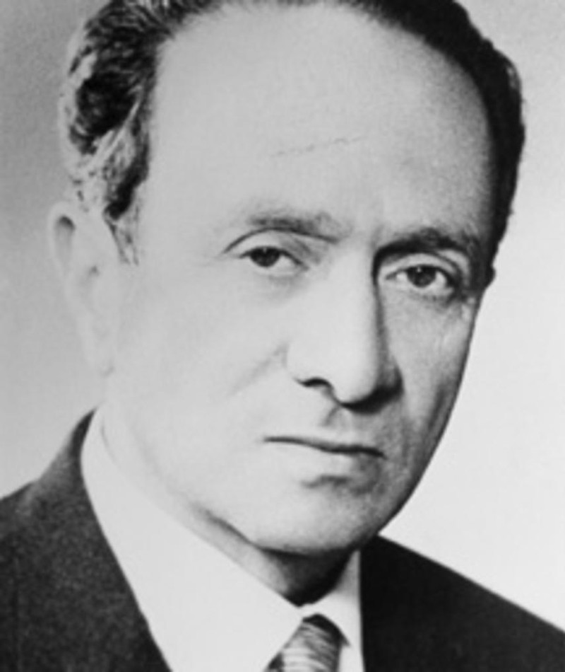 Abdolhossein Sepanta Movies, Bio and Lists on MUBI