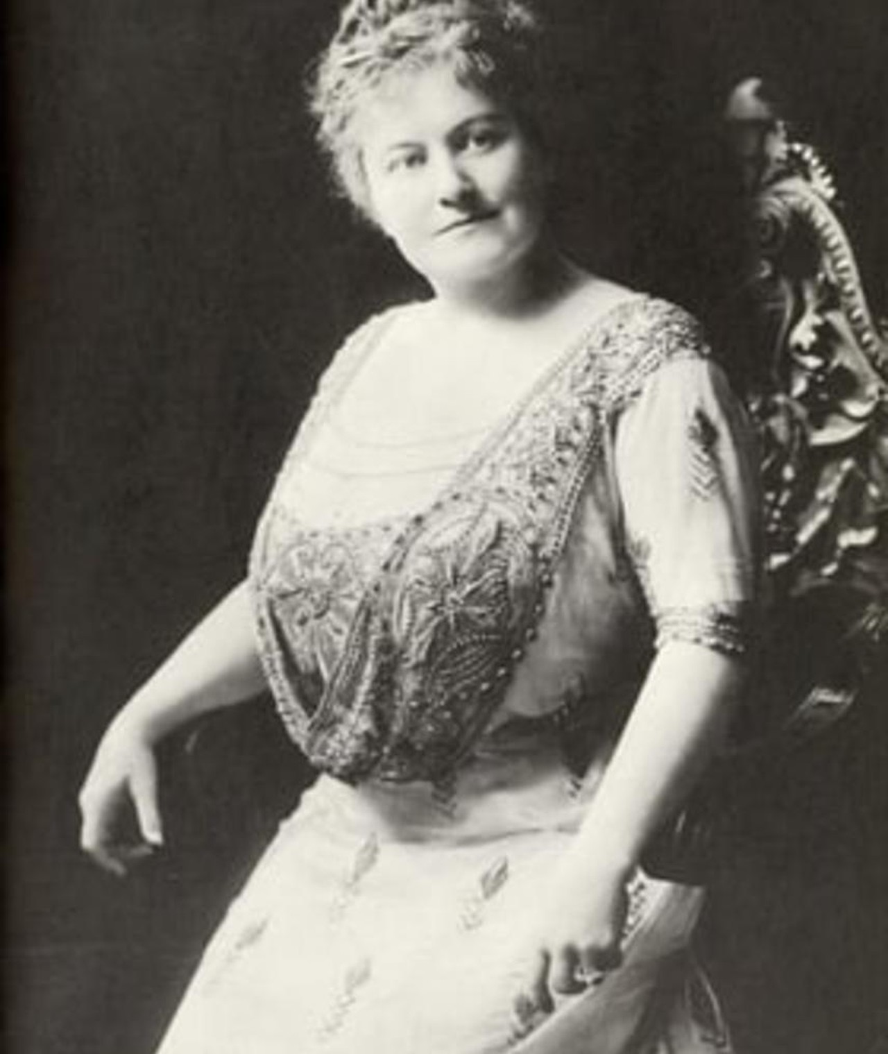 Photo of May Irwin