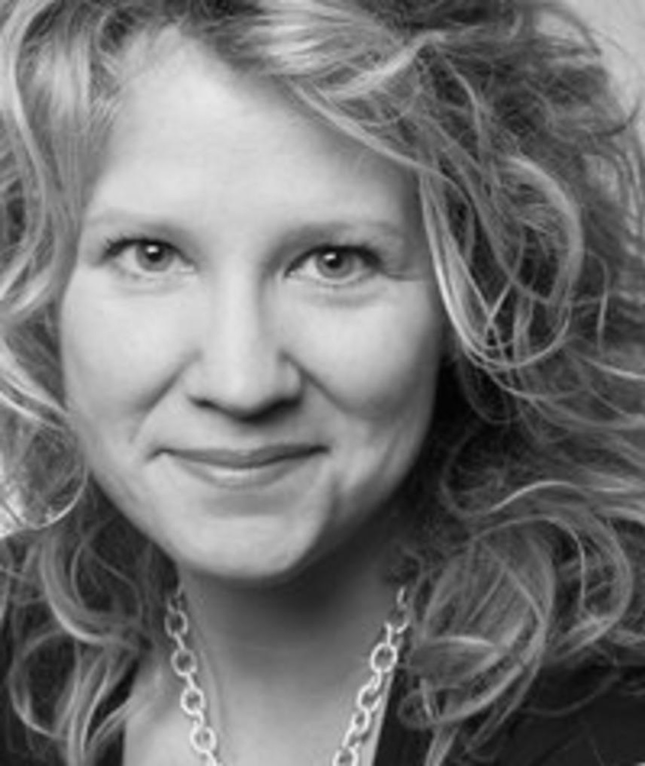 Photo of Julie Roy