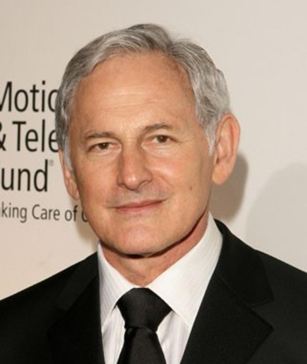 Photo of Victor Garber