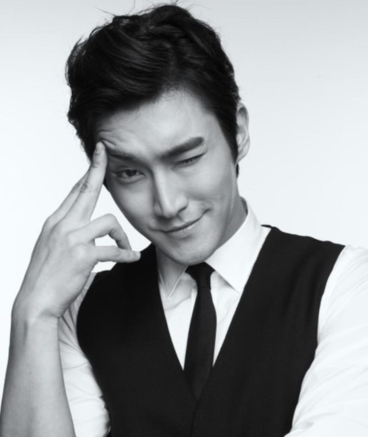 siwon 2022 photoshoot