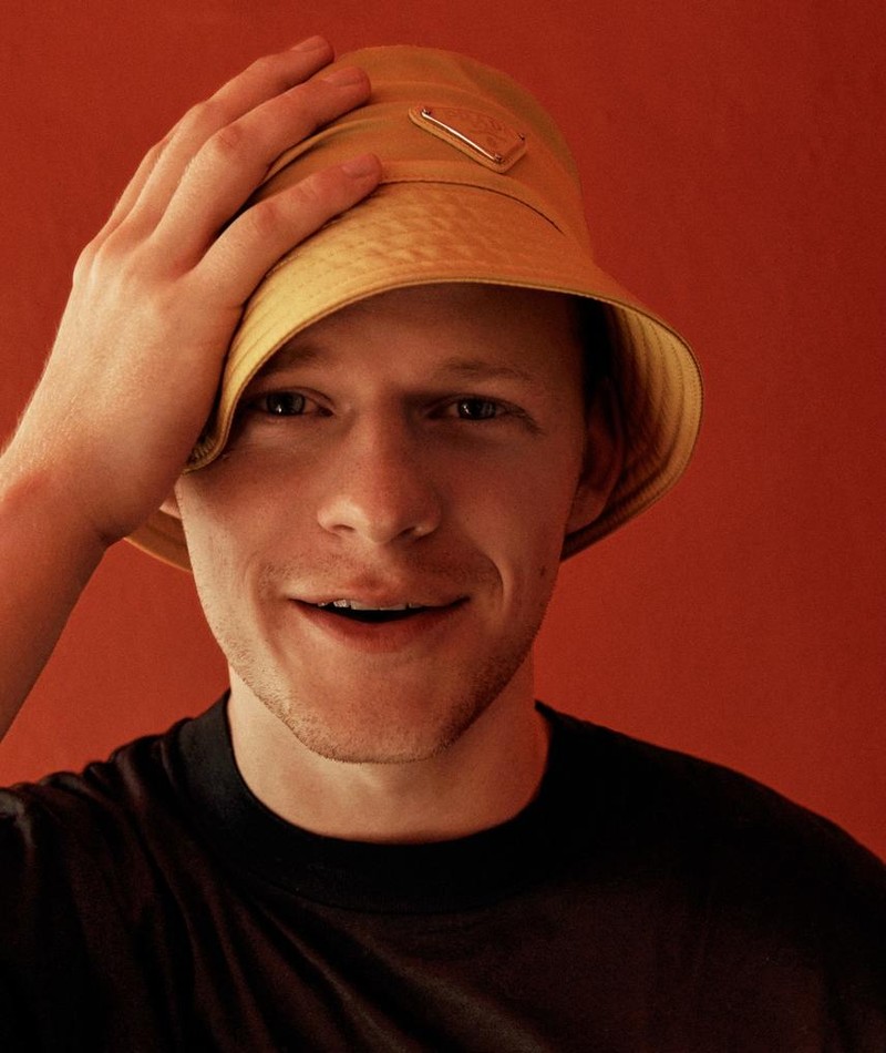 Photo of Lucas Hedges