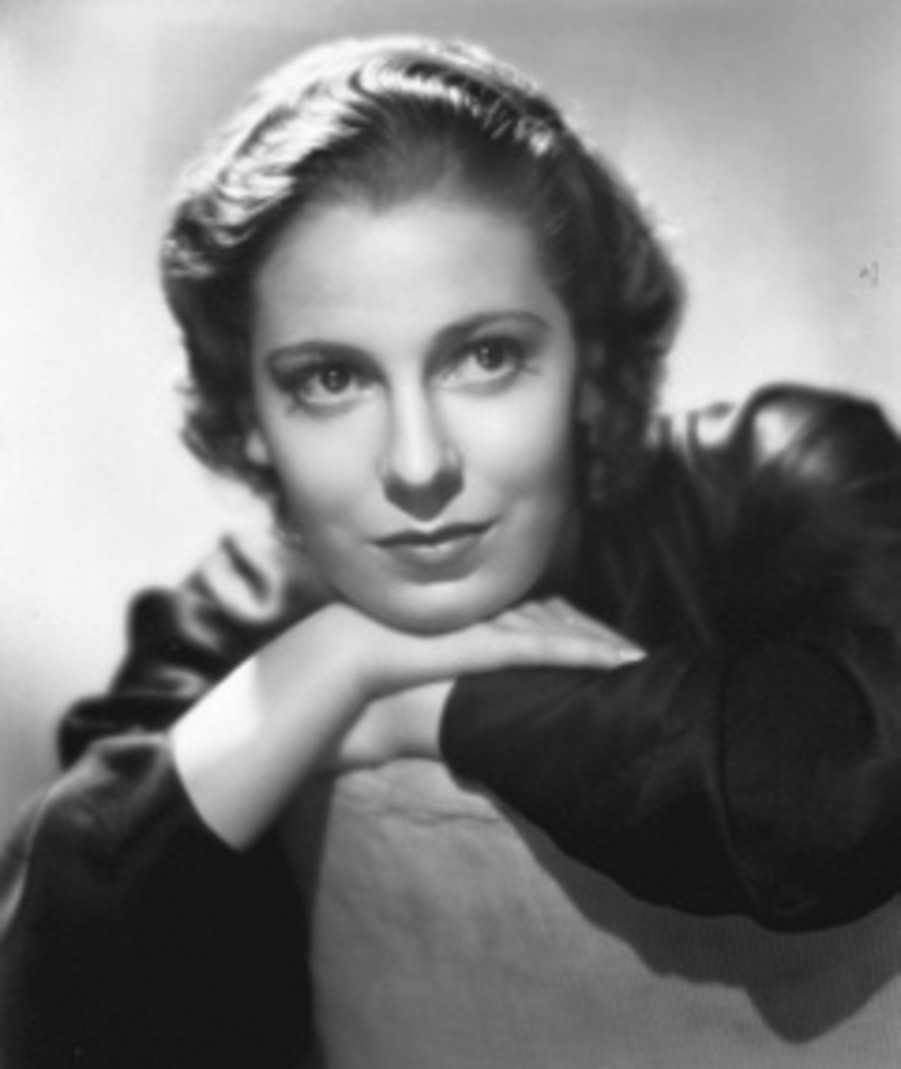 Photo of Valerie Hobson
