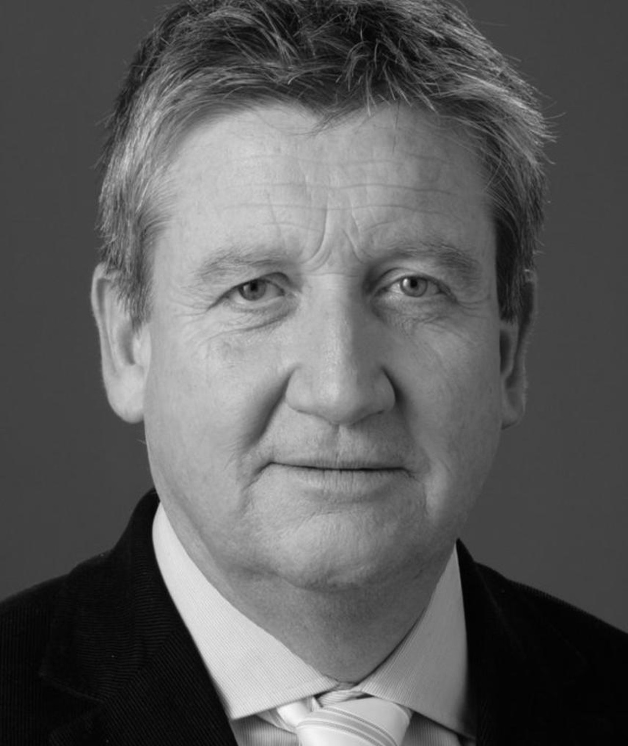 Photo of Dr. Matthias Esche