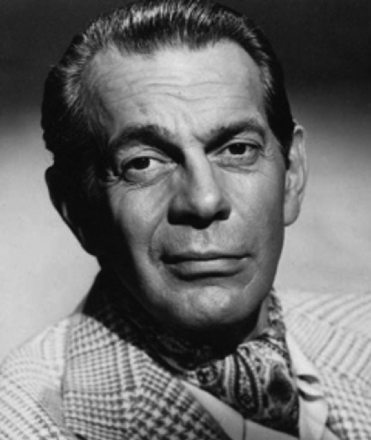 Photo of Raymond Massey