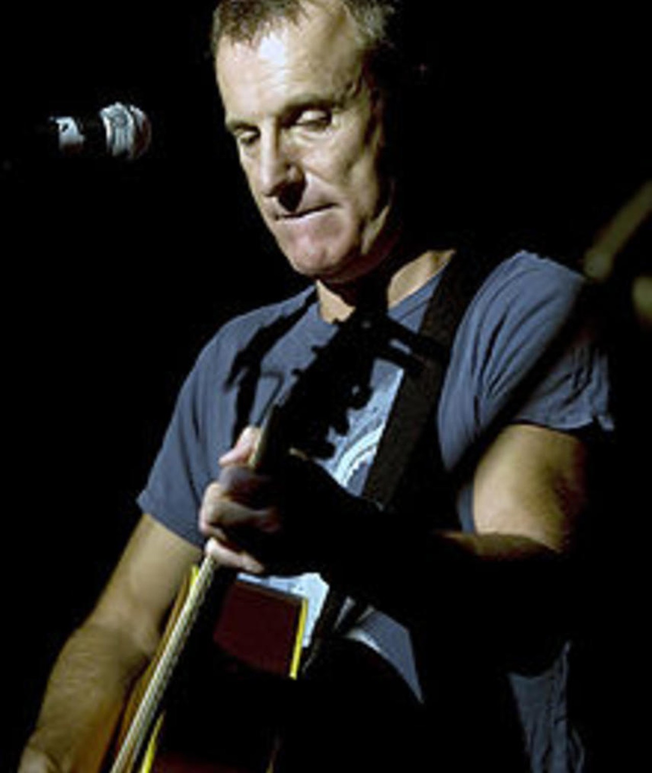 Photo of James Reyne