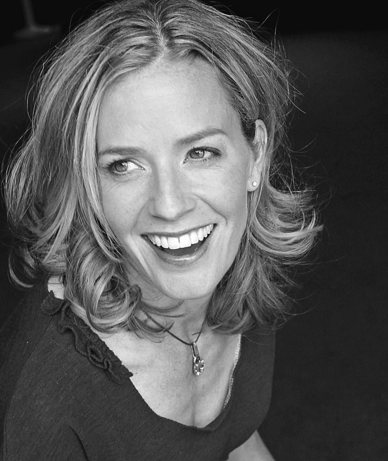 Photo of Elisabeth Shue