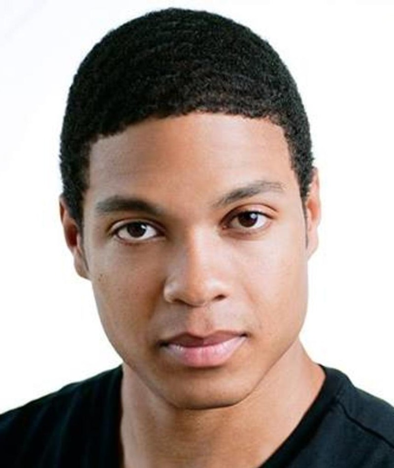 Photo of Ray Fisher