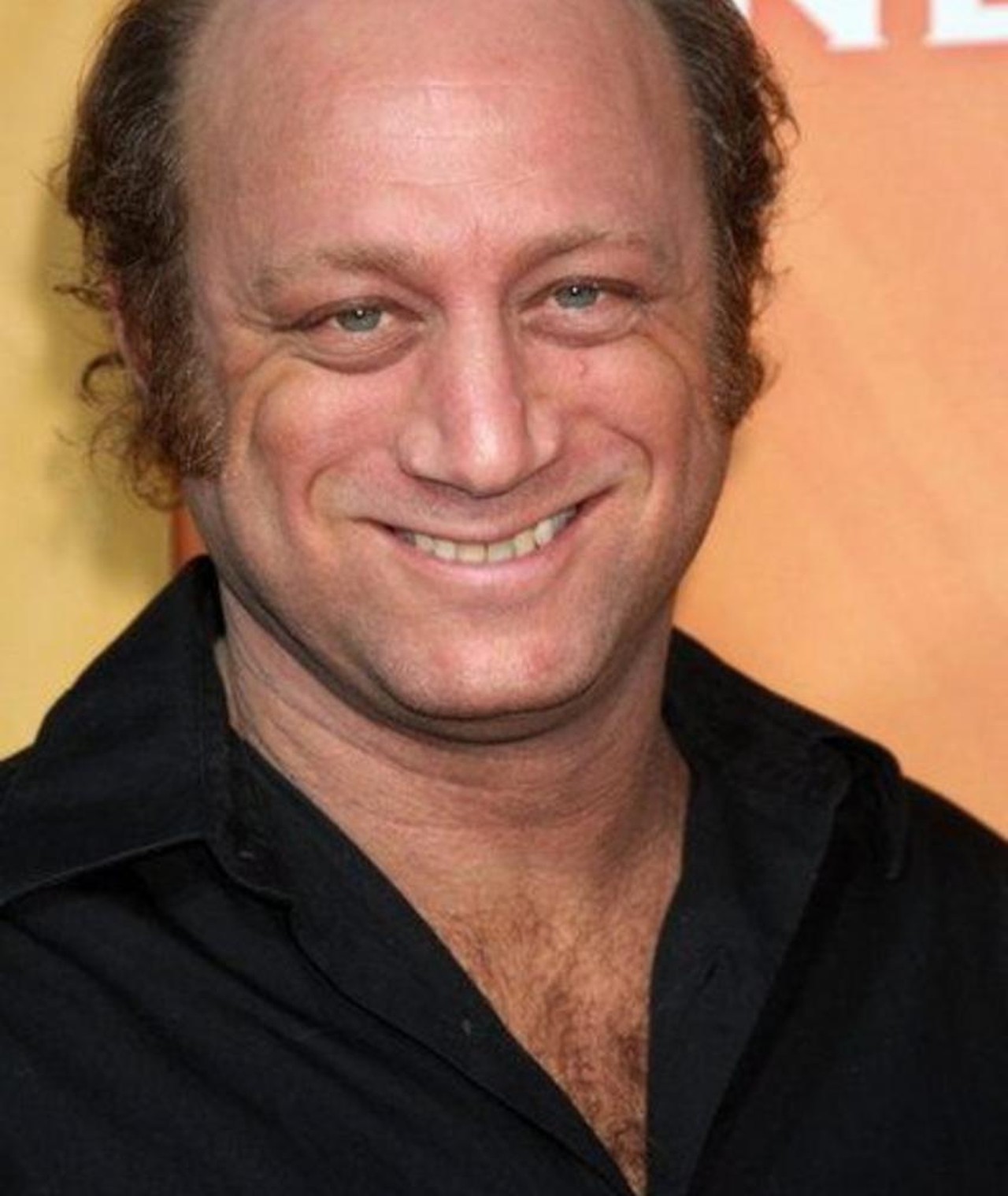 ¿Cuánto mide Scott Krinsky? Image-w856