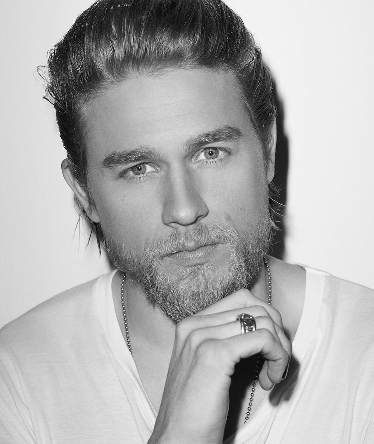 Photo of Charlie Hunnam