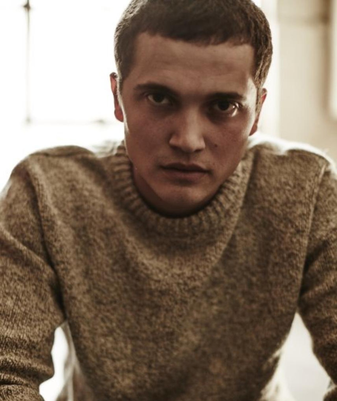 Foto de Karl Glusman