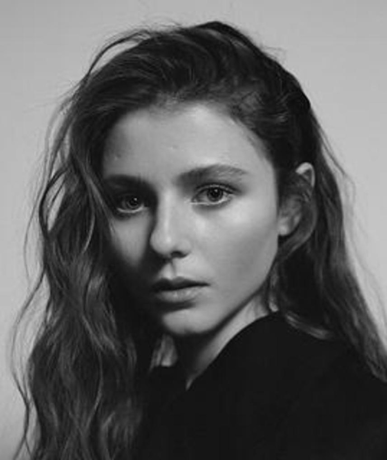 Photo of Thomasin McKenzie