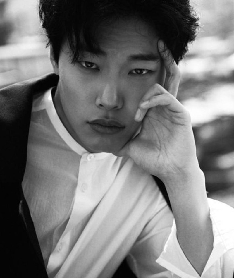 Ryu Jun-yeol – Movies, Bio and Lists on MUBI