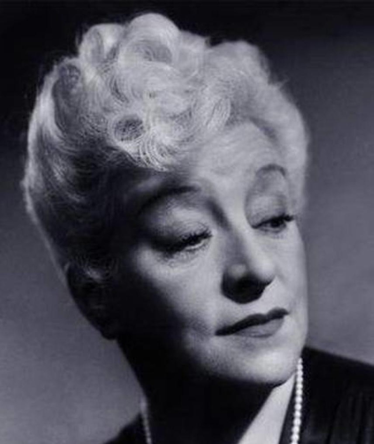 Françoise Rosay – Movies, Bio and Lists on MUBI