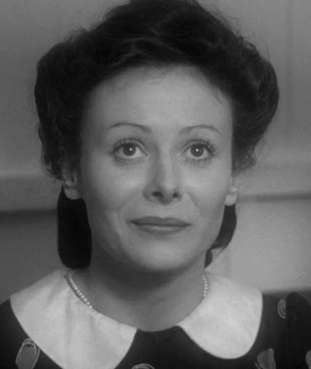 Photo of Julie Neesam