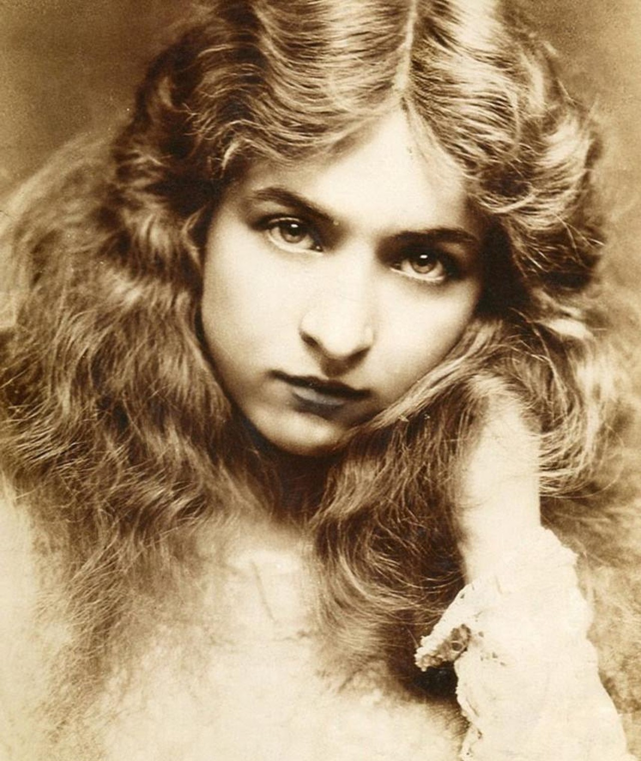 Photo of Maude Fealy