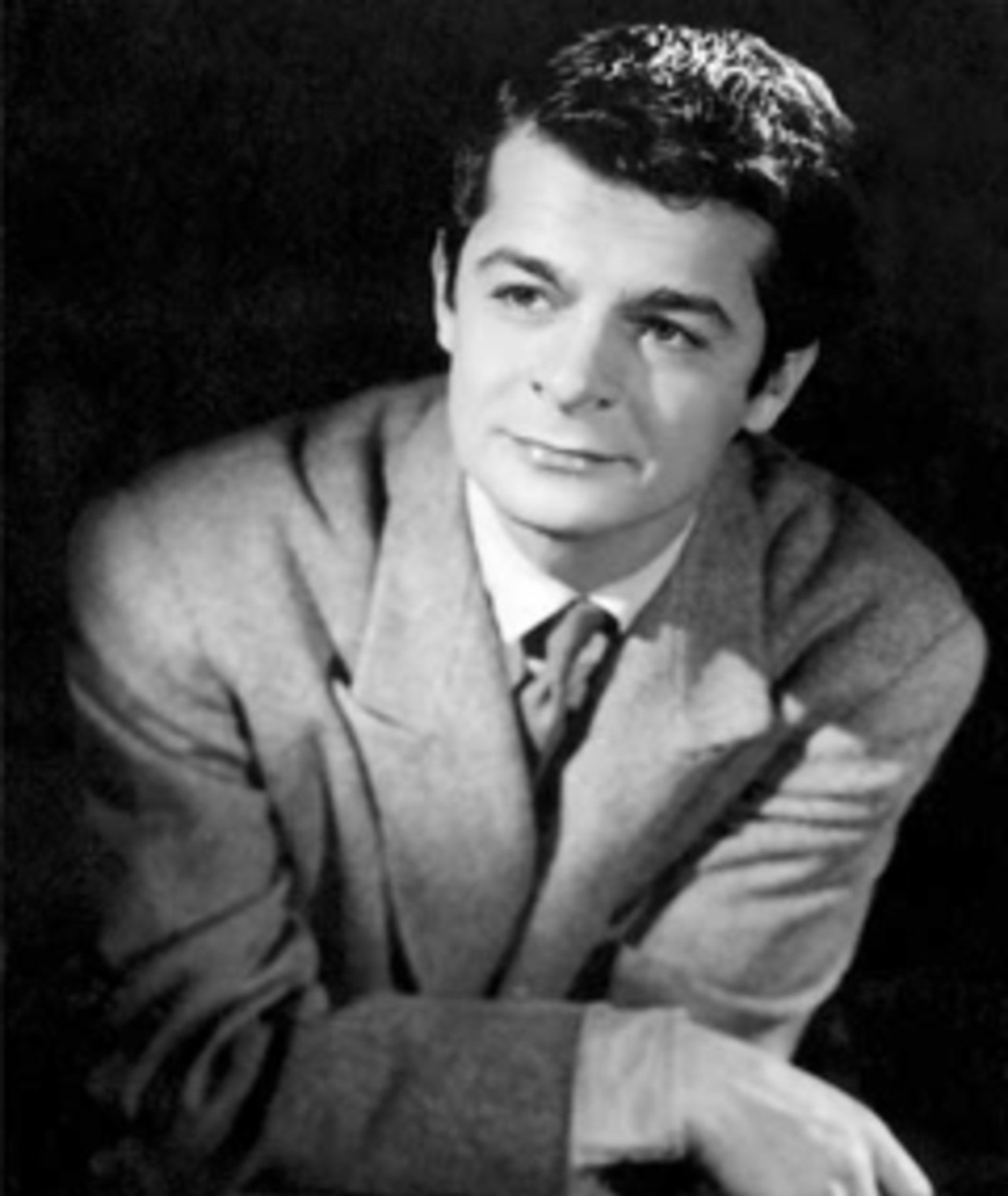 Photo of Serge Reggiani