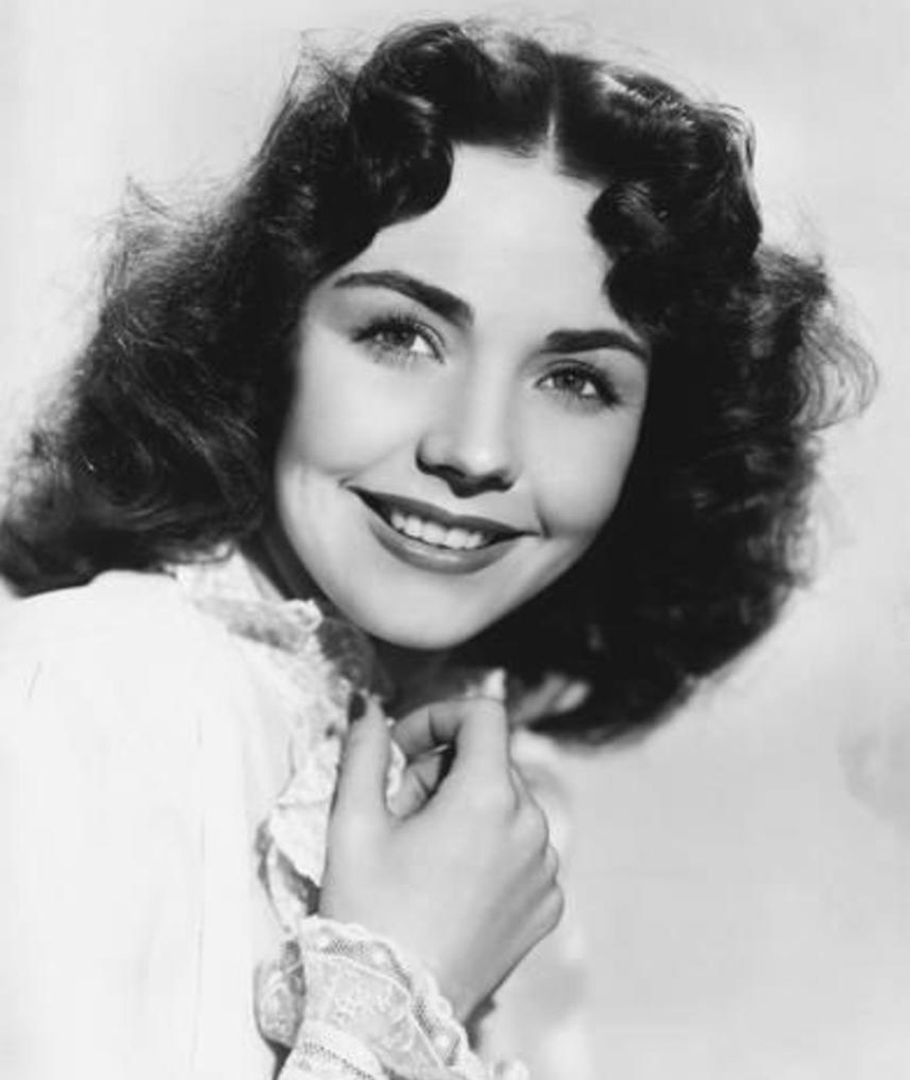 Photo of Jennifer Jones