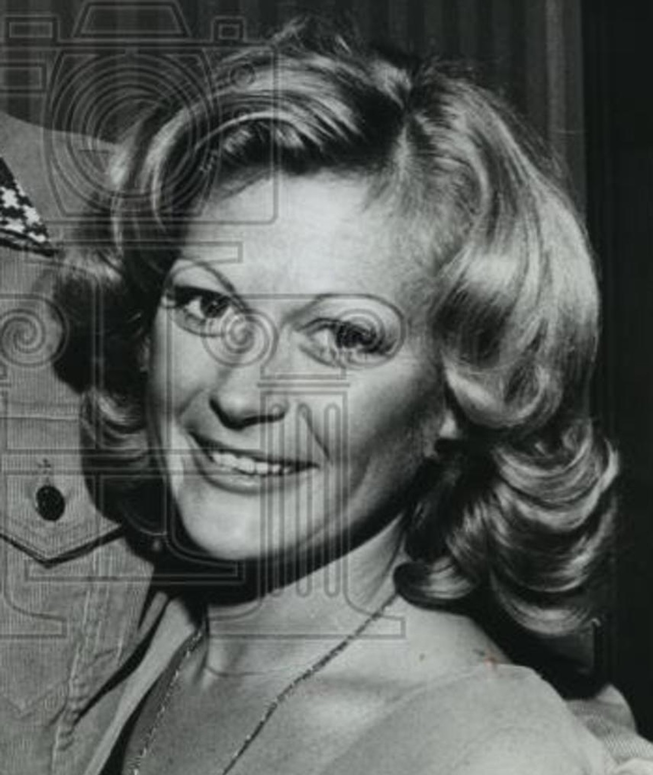 Photo of Samantha McLaren
