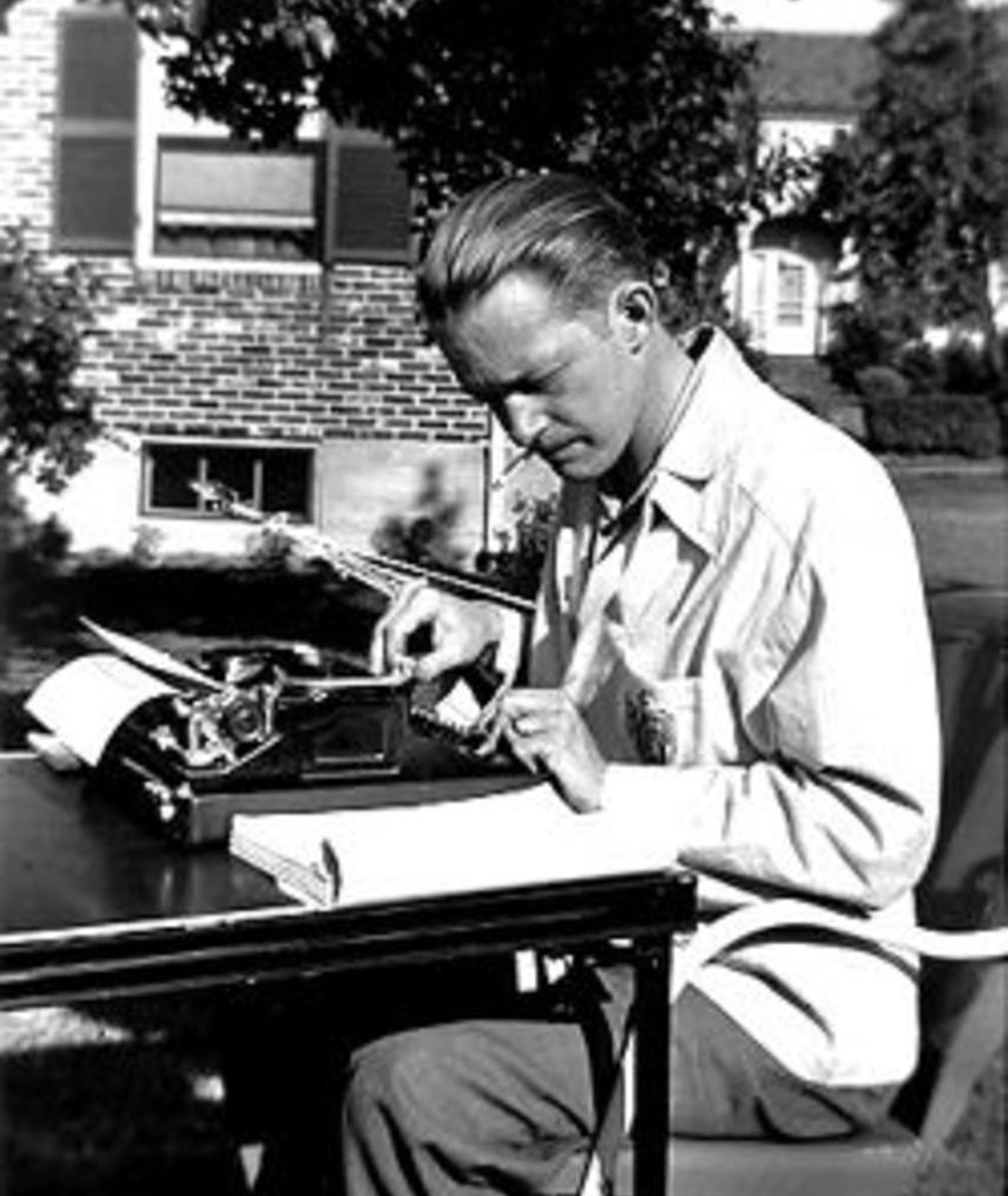 Photo of Robert Arthur