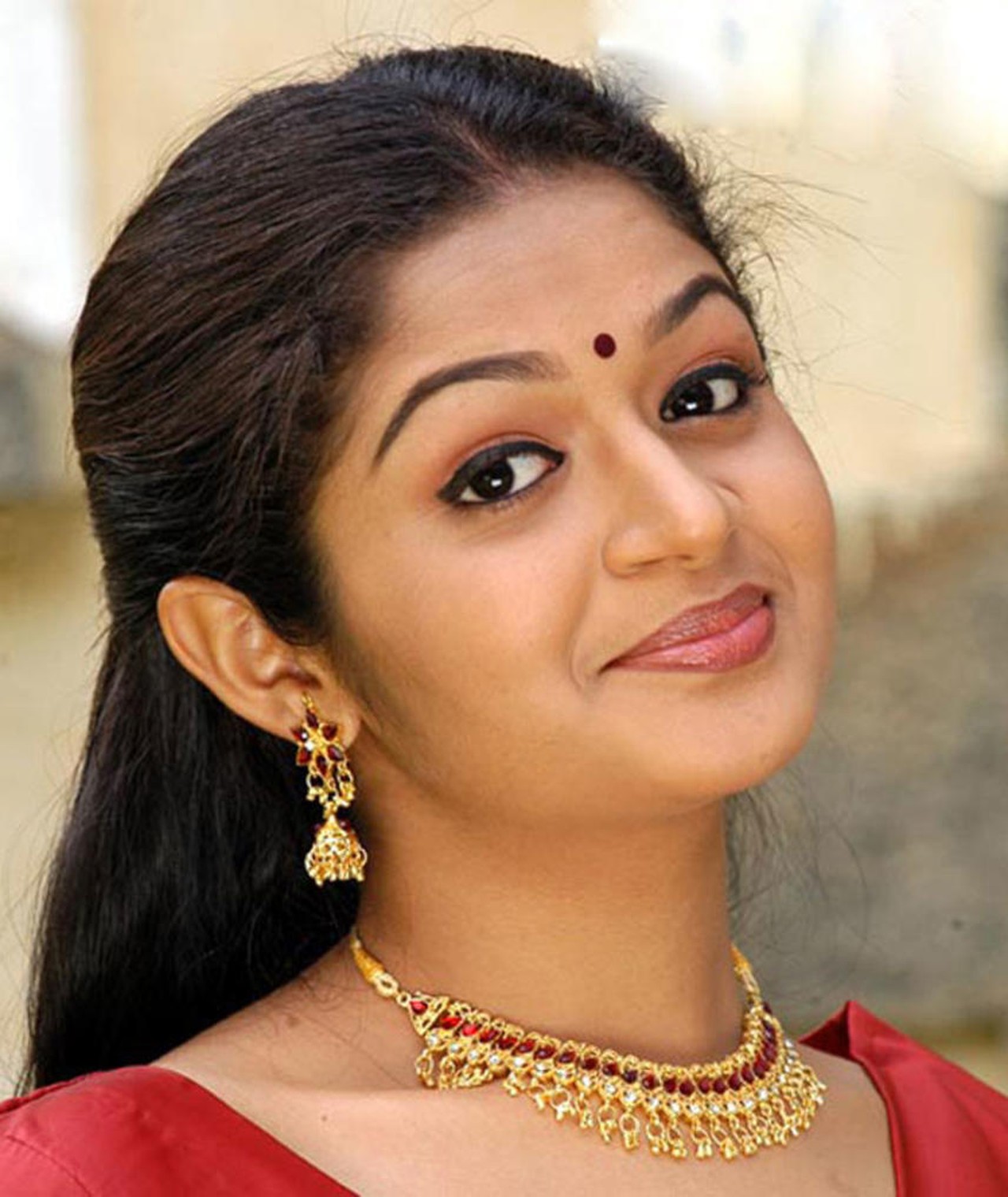 Malayalam actress karthika