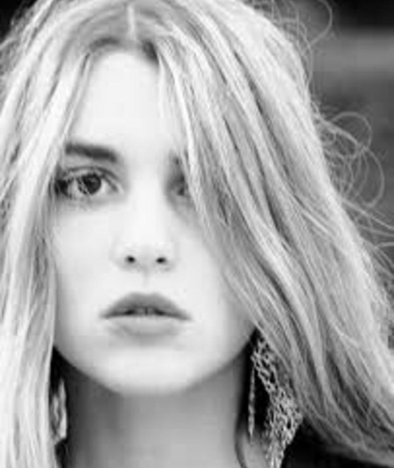 Isabella Torre Movies, Bio and Lists on MUBI