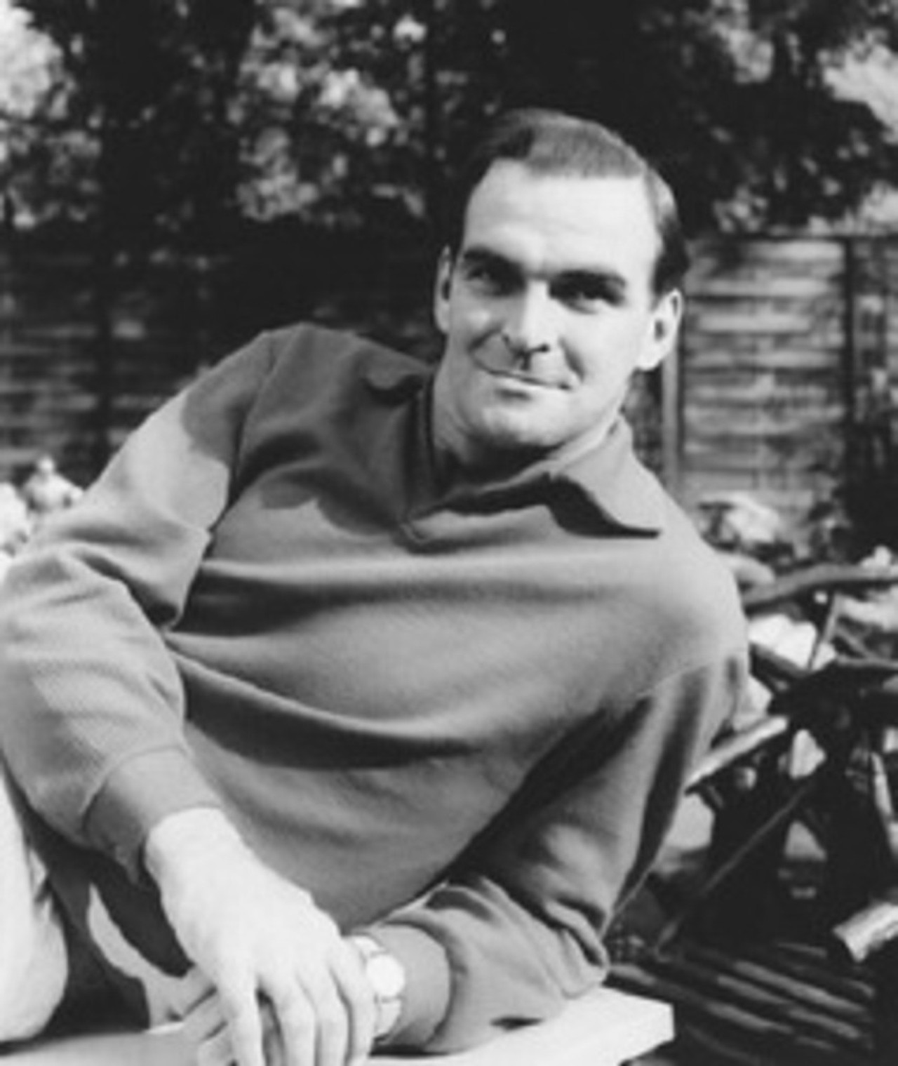 Photo of Stanley Baker