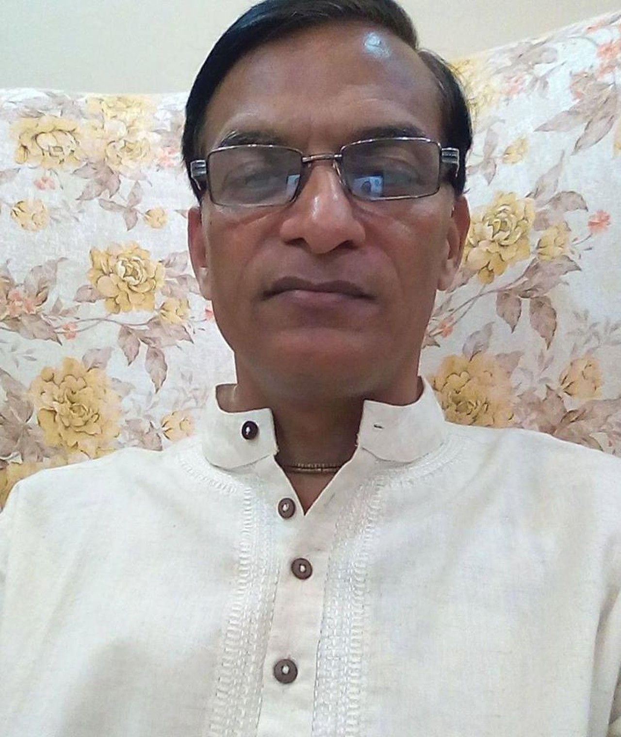 Photo of Suresh Chaturvedi