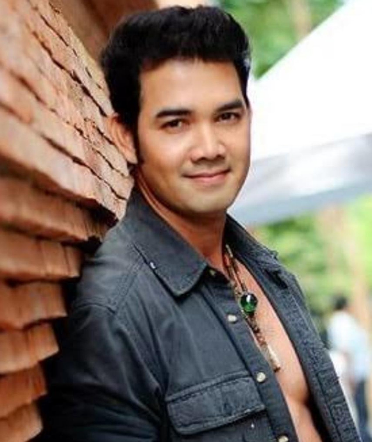 Rangsiroj Panpeng – Movies, Bio and Lists on MUBI