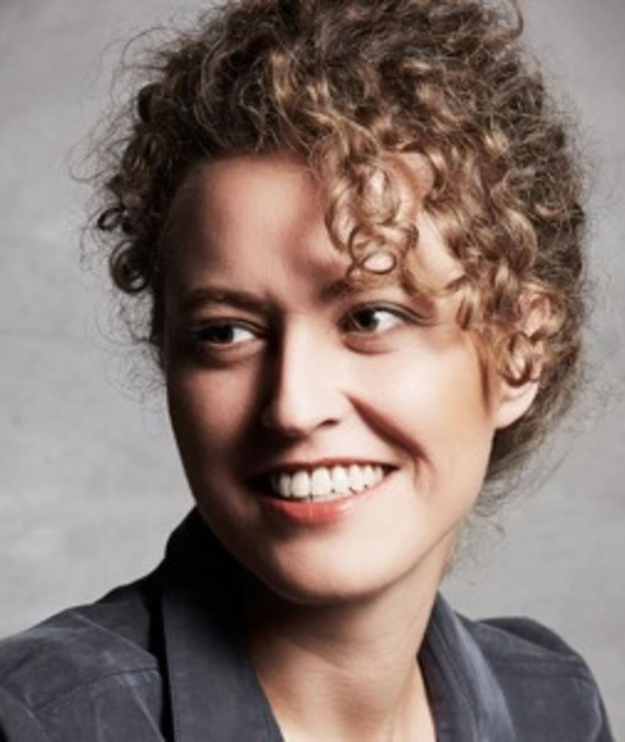 Zeynep Dinsel – Movies, Bio and Lists on MUBI