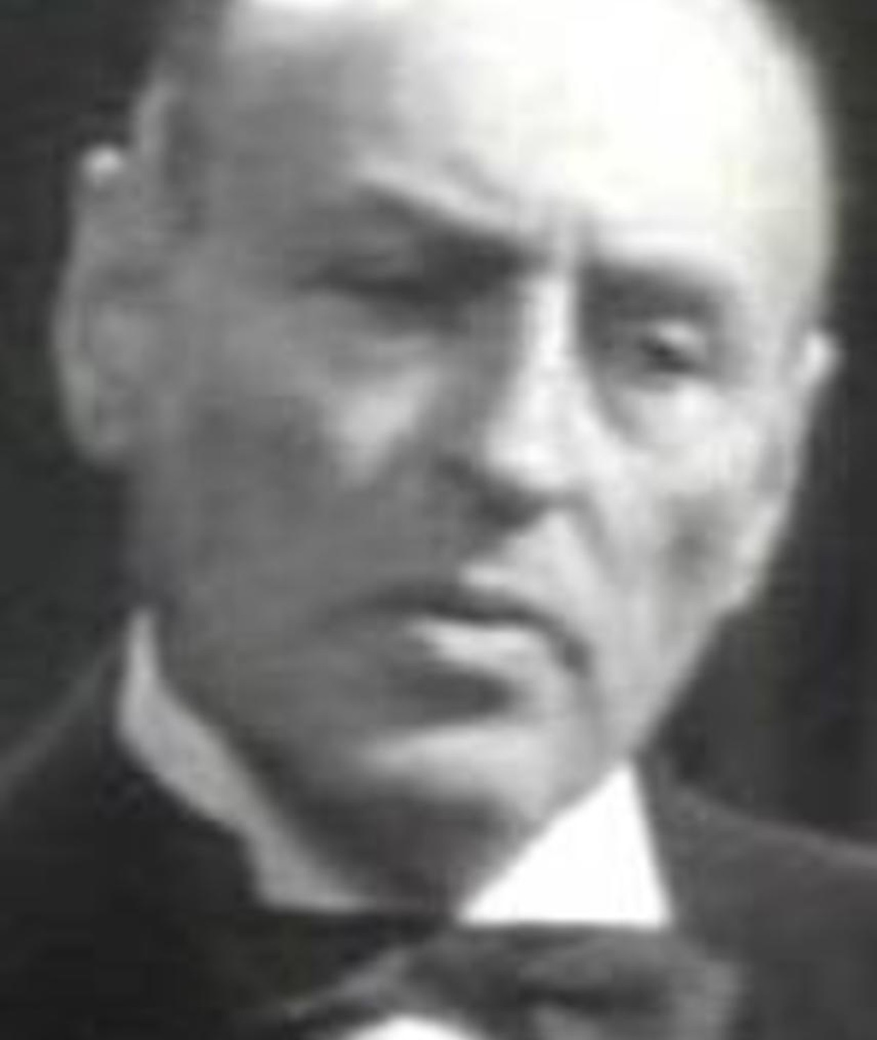 Photo of Léon Arvel