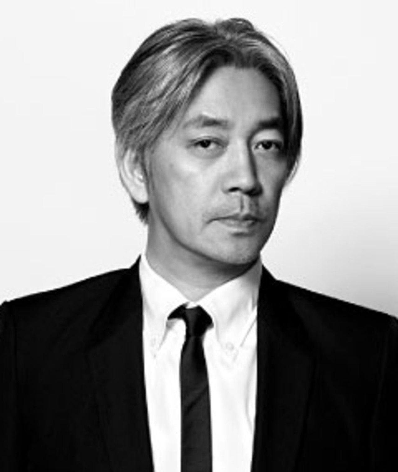 exception, Tema de abertura por Ryuichi Sakamoto