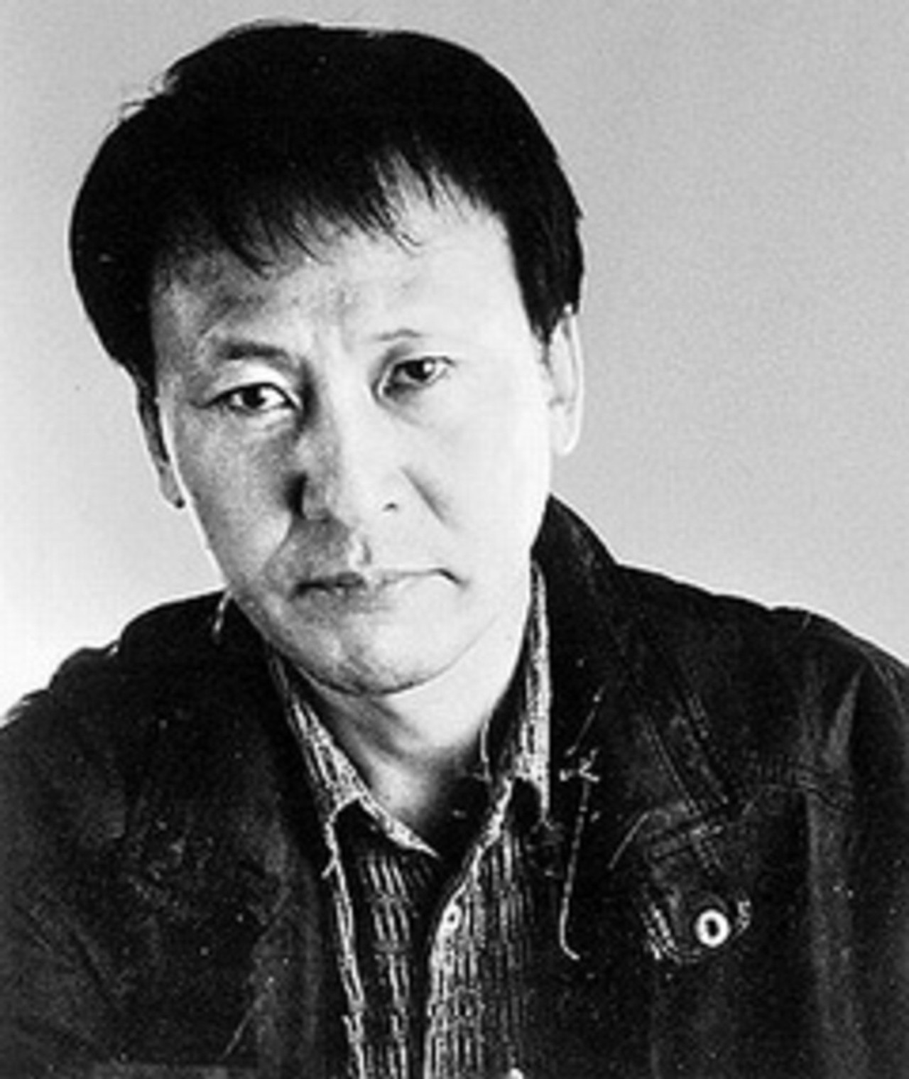 Photo of Bae Yong-Kyun