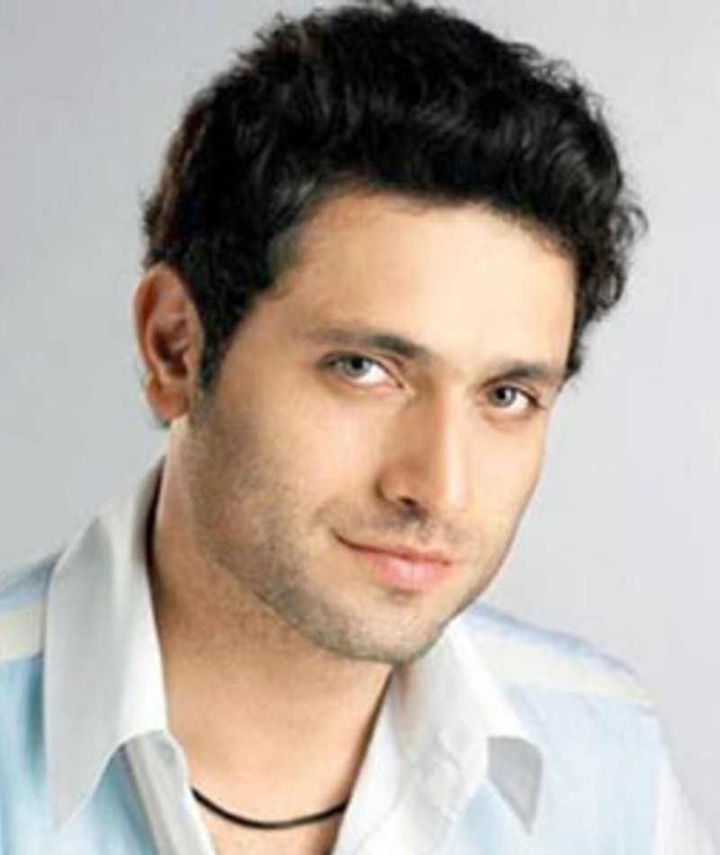 Shiney Ahuja – Movies, Bio and Lists on MUBI