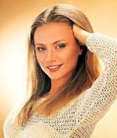 Katta eski siklar bilan porno Gozal erotik videolarni onlayn tomosha qiling