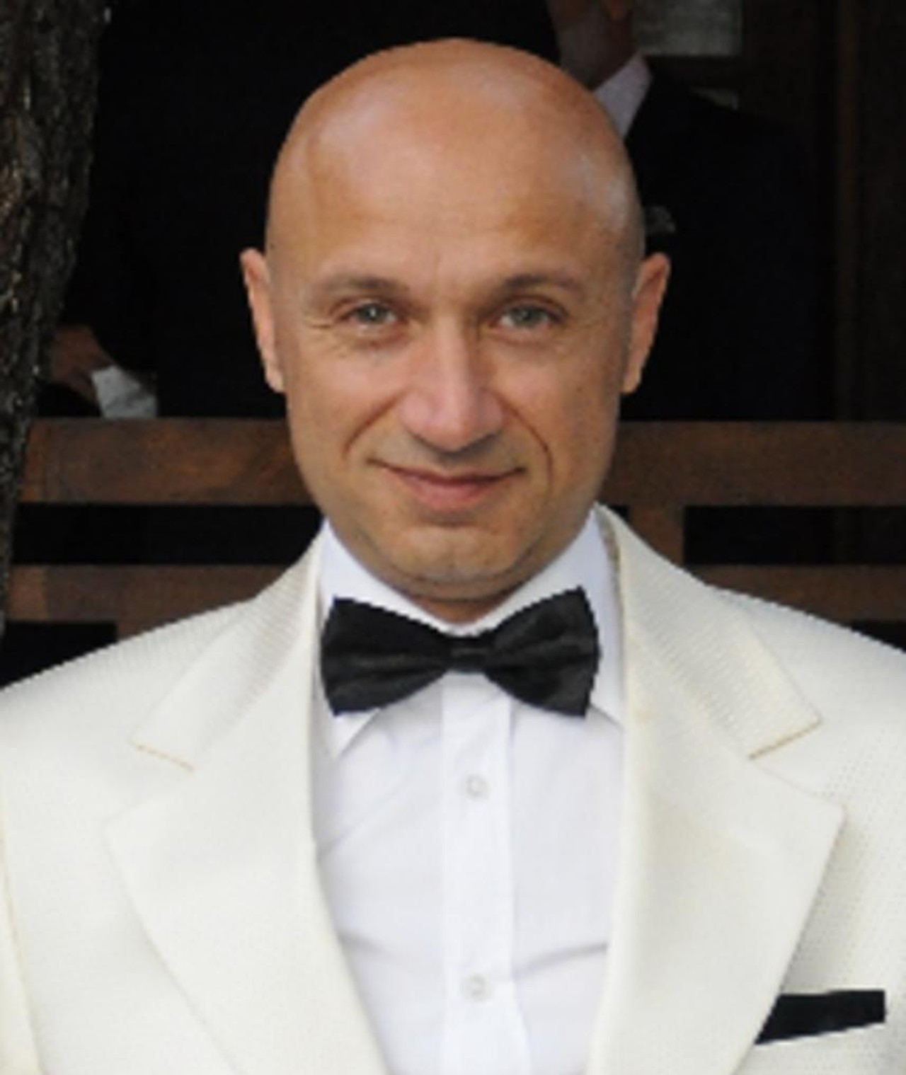 Suat Güzey fotoğrafı