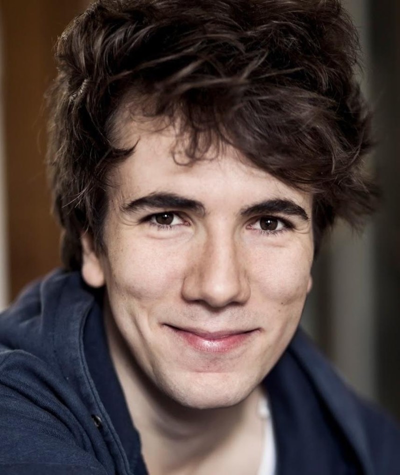 Xavier Guelfi Movies, Bio and Lists on MUBI