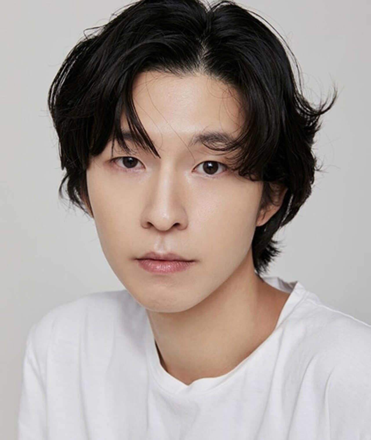 Hong Kyung fotoğrafı