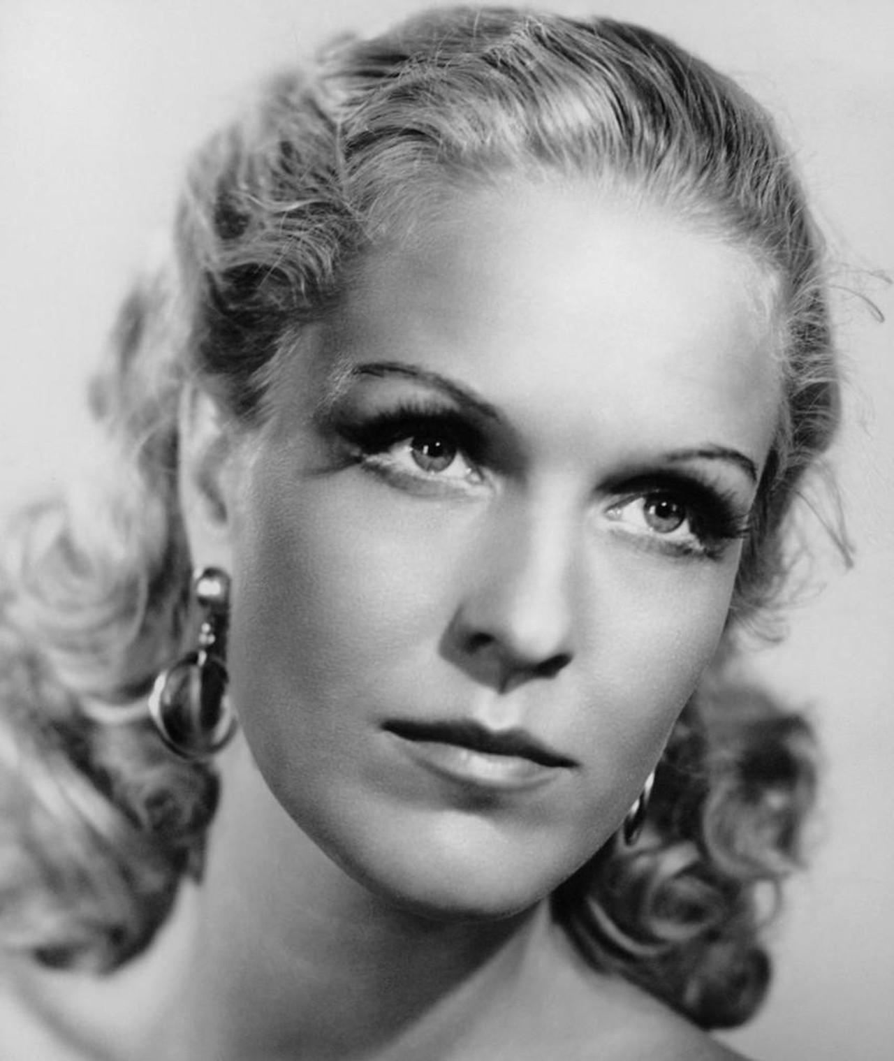 Photo of Eva Dahlbeck