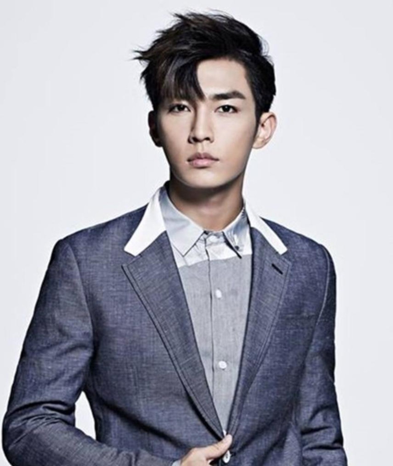 Photo of Aaron Yan