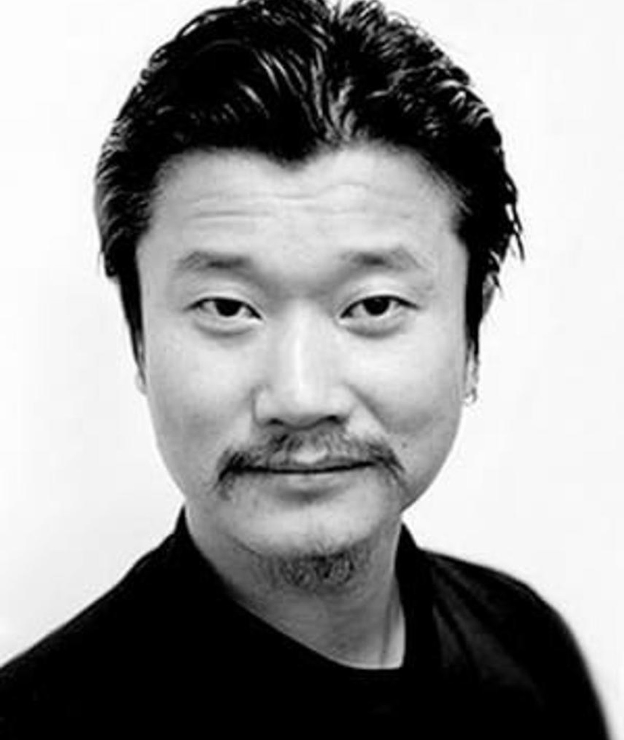 Lee Dong-yong – Movies, Bio and Lists on MUBI